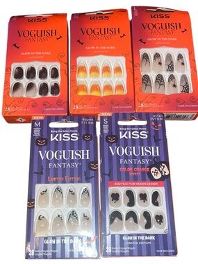 Bundle of 5 Kiss Limited Edition Glow in the Dark Nails
